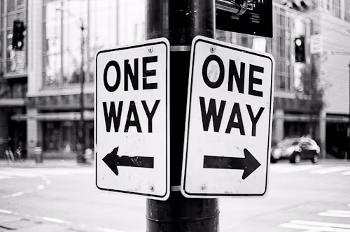 Psychologie der Entscheidungen - Warum wir oft gegen uns selbst handeln und wie du das ändern kannst